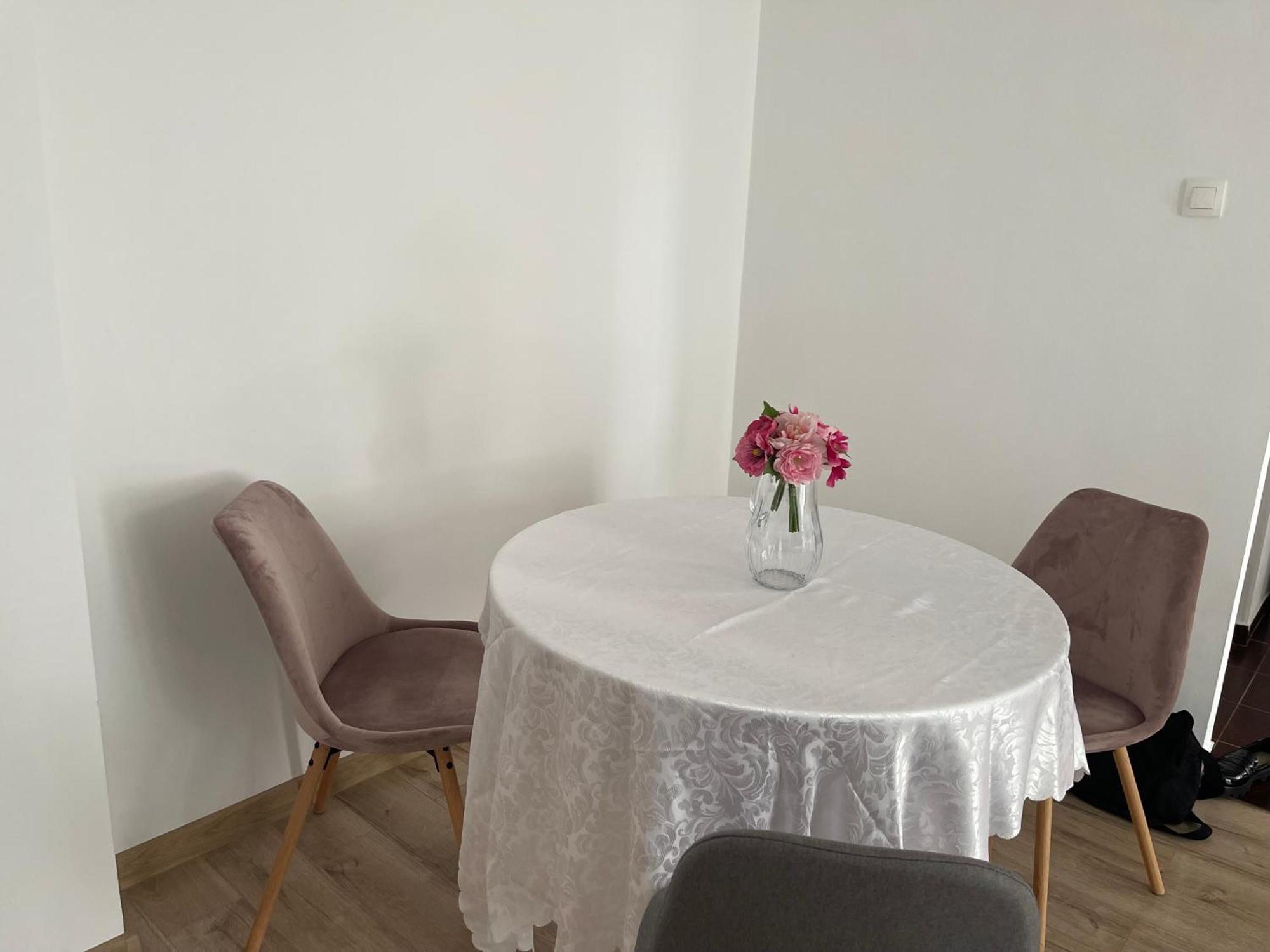Cellini Apartment Bucureşti Ngoại thất bức ảnh