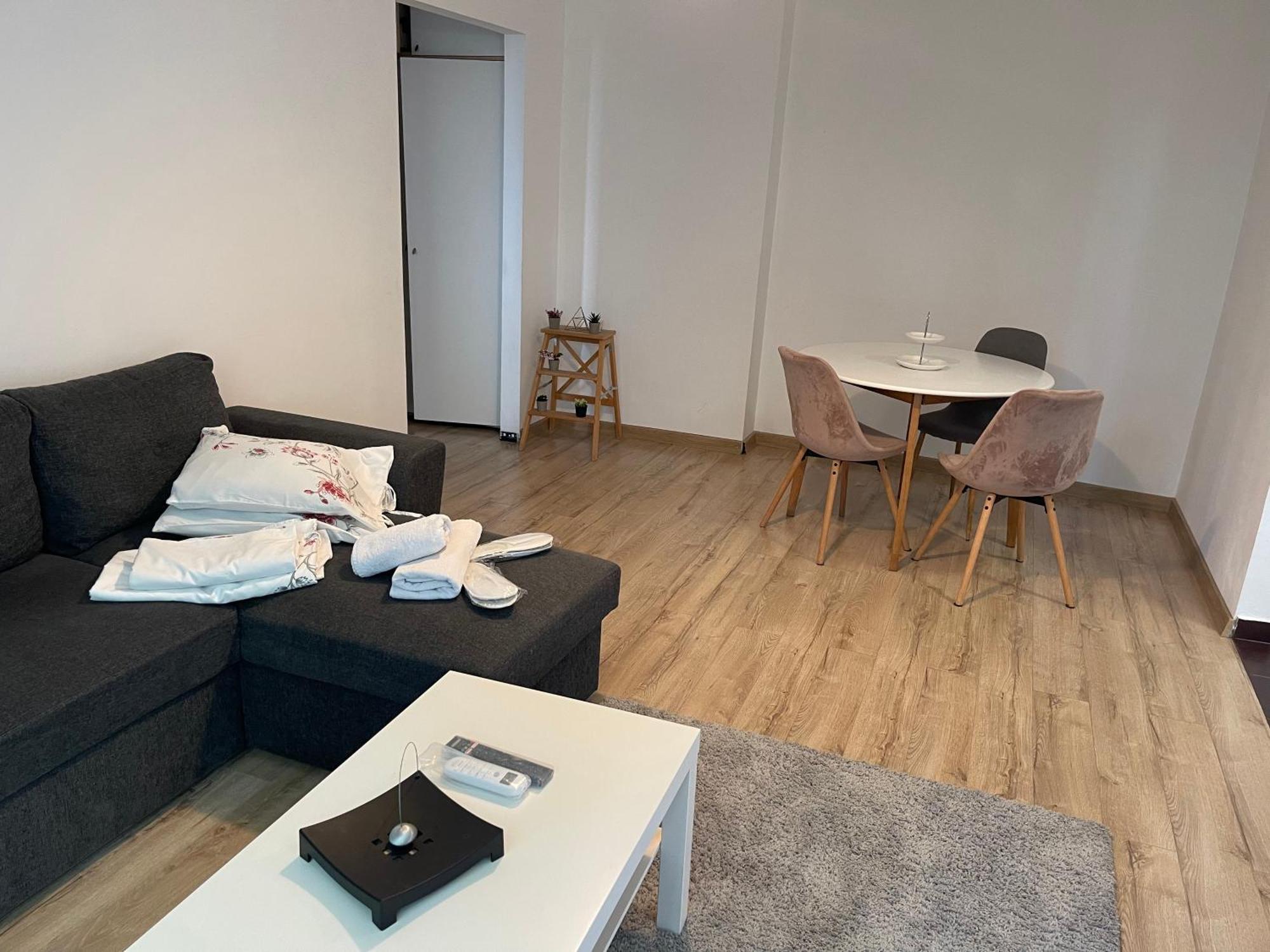 Cellini Apartment Bucureşti Ngoại thất bức ảnh
