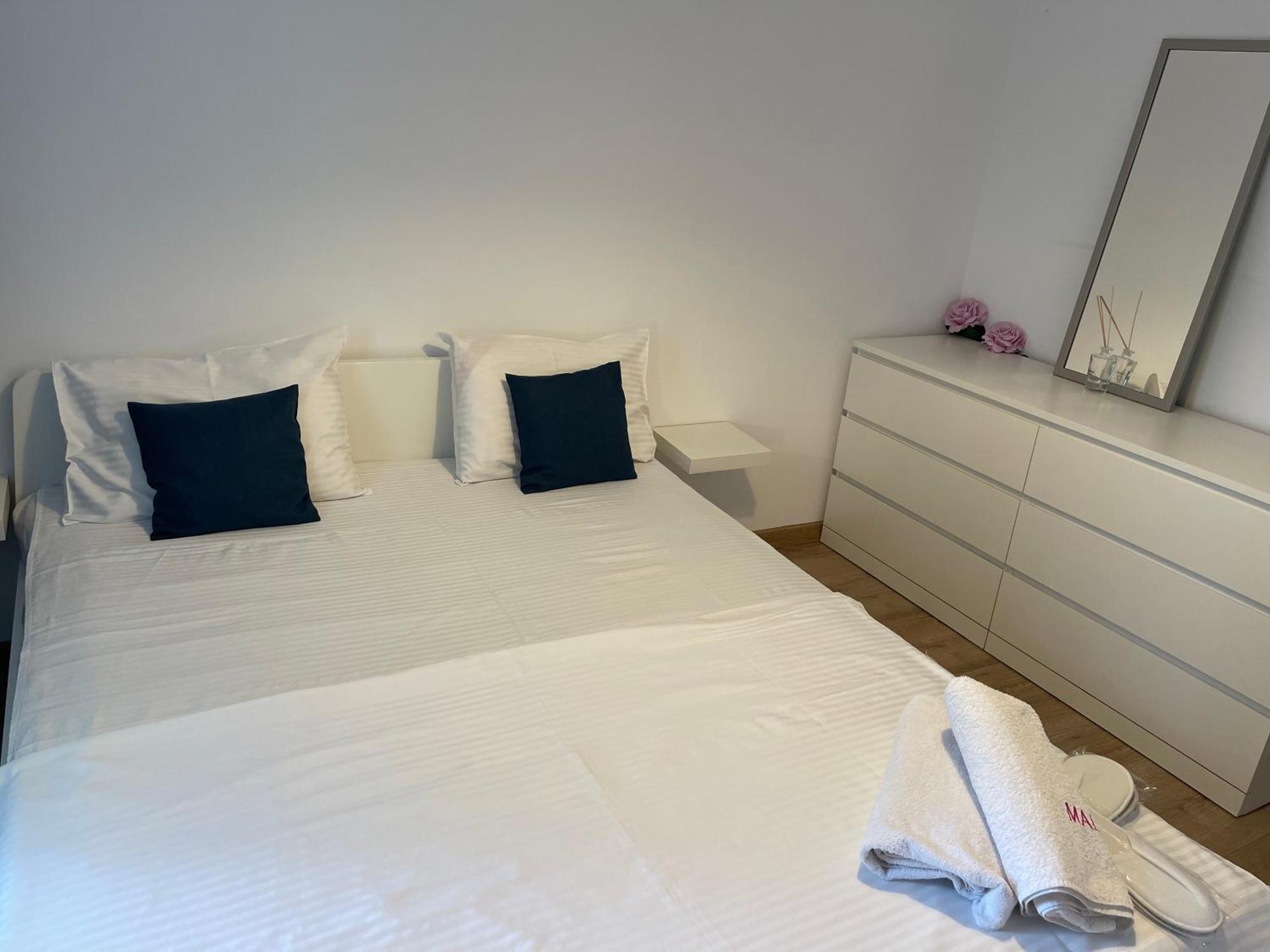 Cellini Apartment Bucureşti Ngoại thất bức ảnh