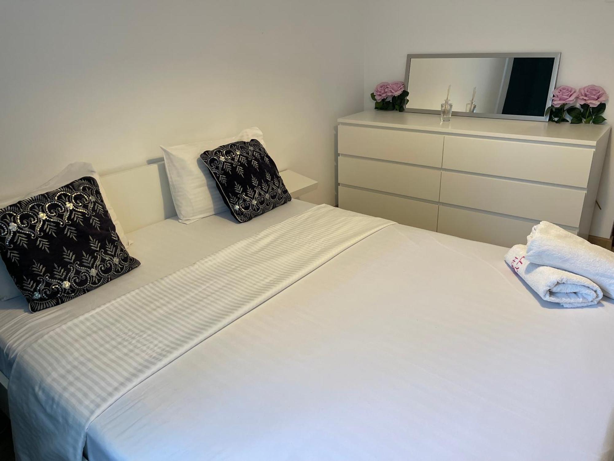 Cellini Apartment Bucureşti Ngoại thất bức ảnh