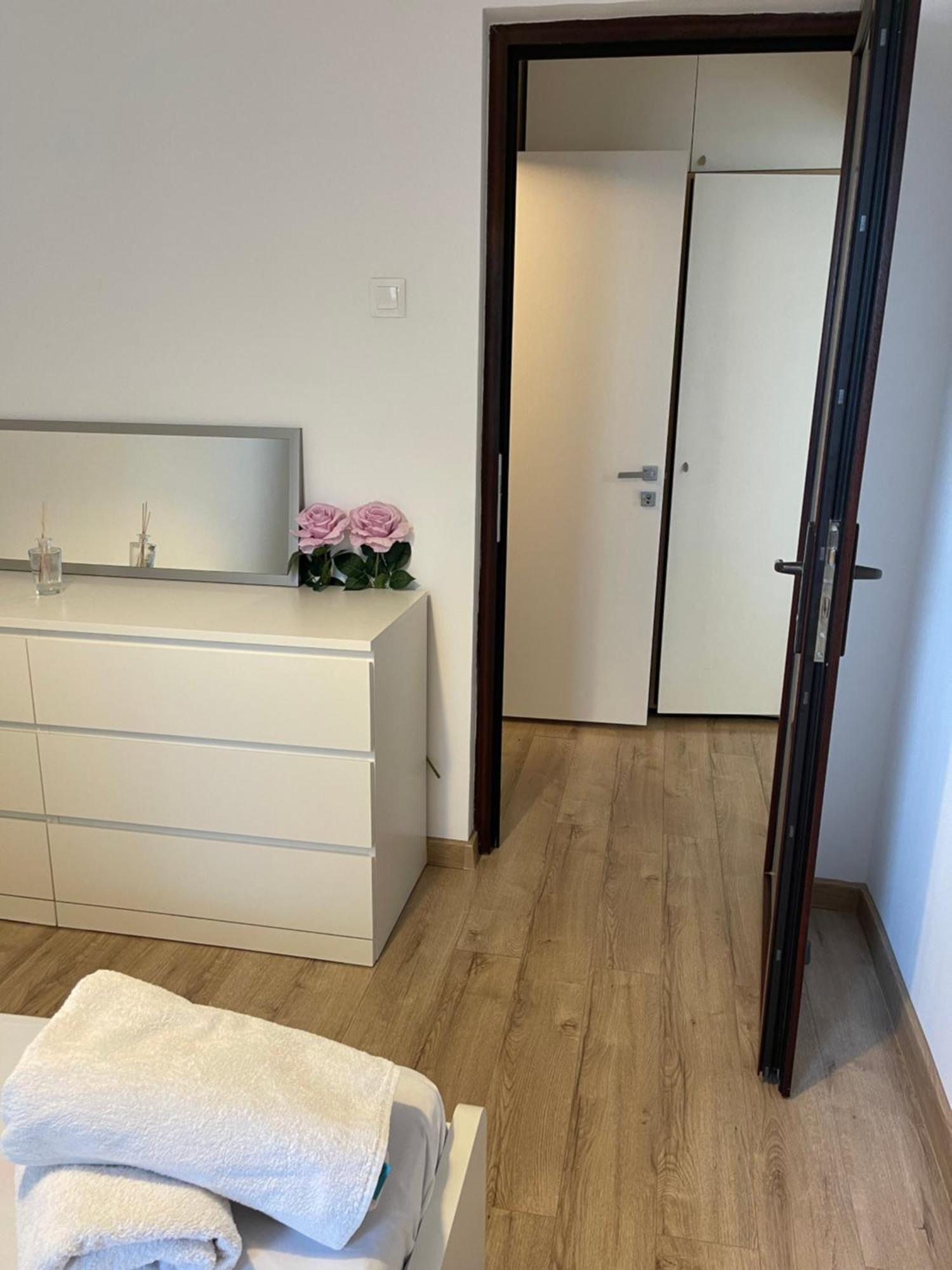 Cellini Apartment Bucureşti Ngoại thất bức ảnh